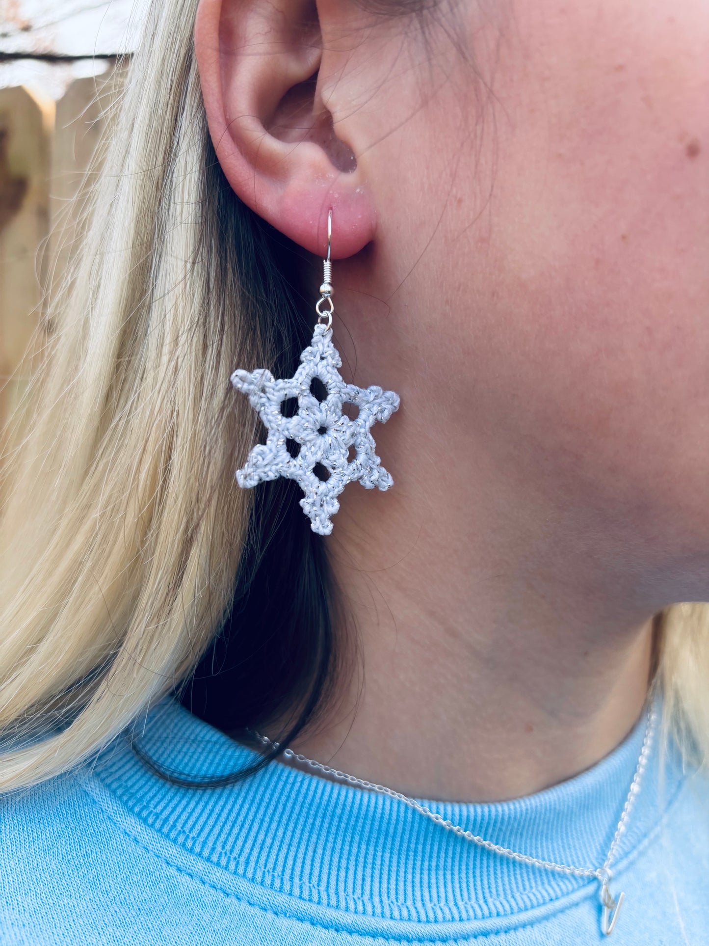 SILENT NIGHT Crochet Snowflake Earrings – White with Metallic Accents